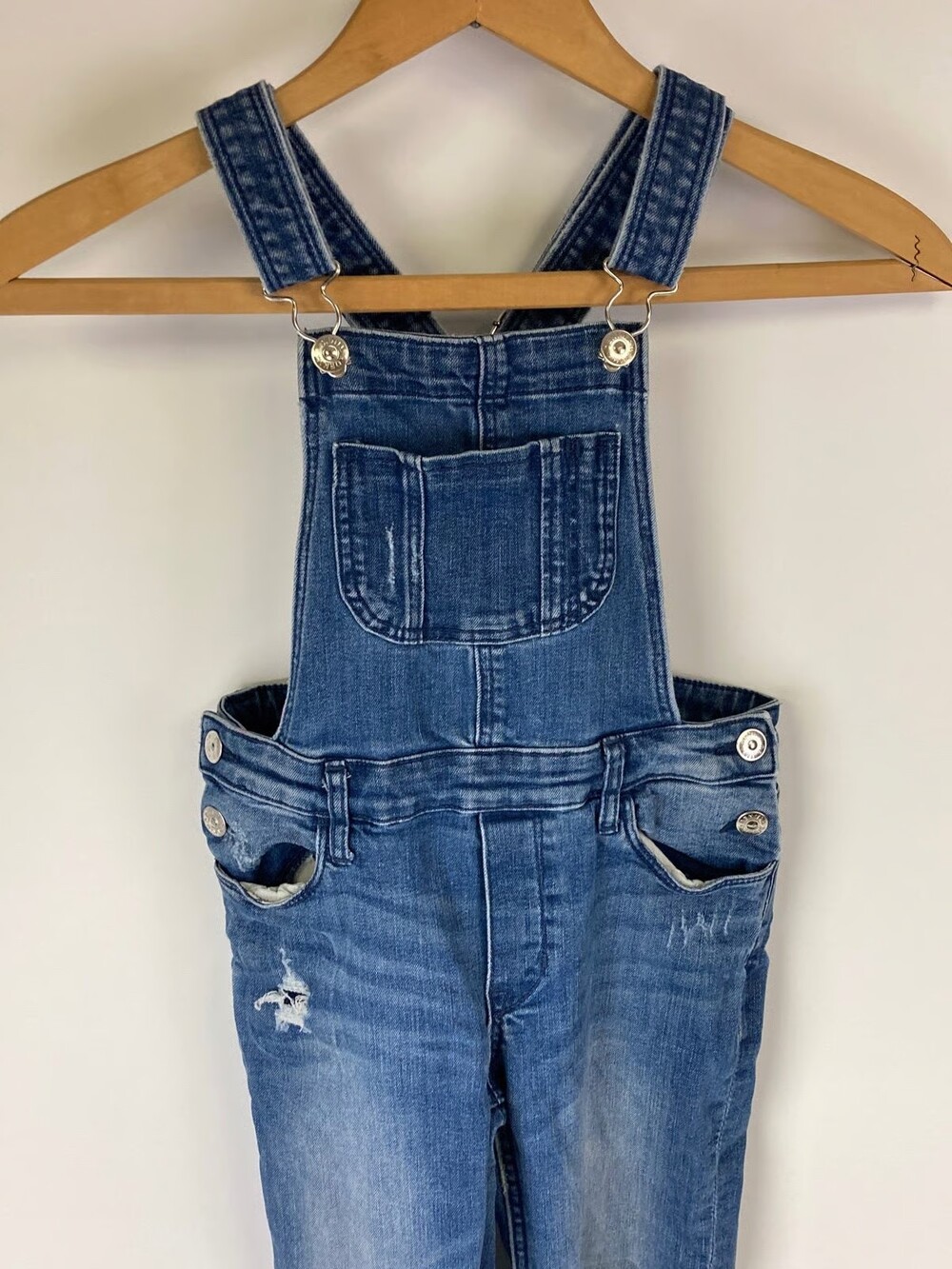 H&M Girls 9-10Y Distressed Denim Jumper Overall Pants Skinny Straight Leg Jeans